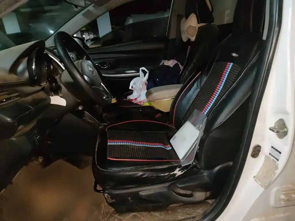 Toyota Yaris L 2015