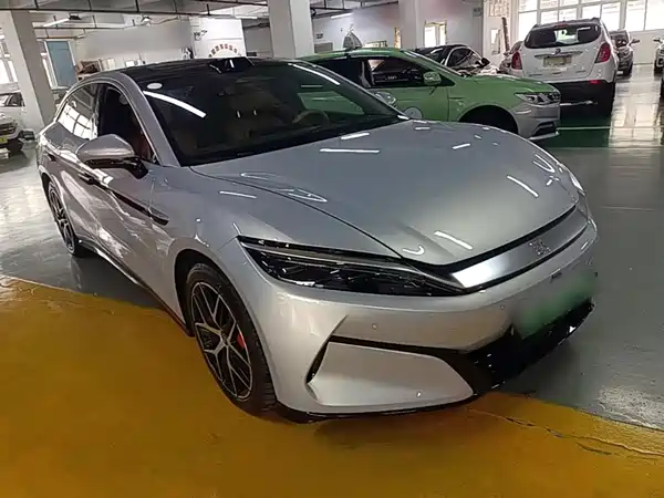 BYD Han L 2025