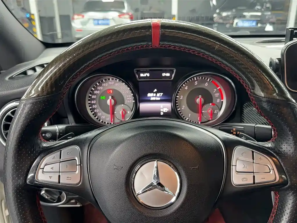 Mercedes-Benz CLA 2016 — фото 13