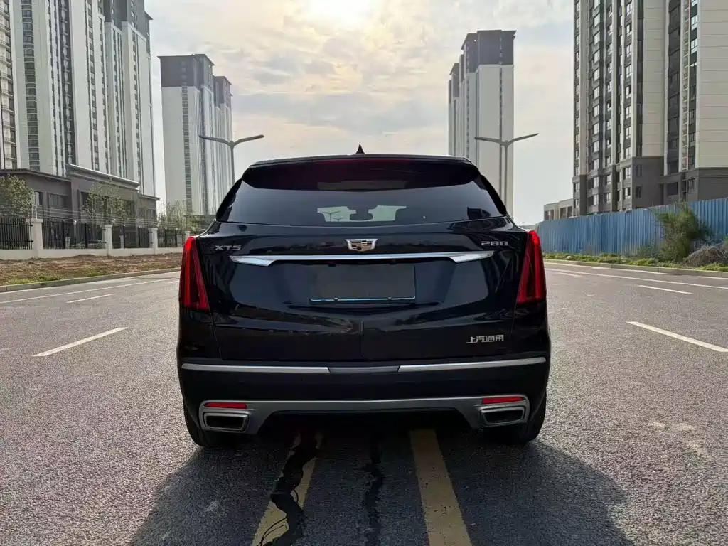 Cadillac XT5 2020 — фото 8
