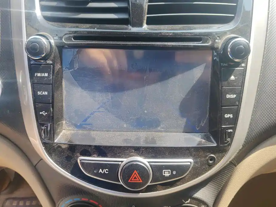 Hyundai Accent 2014 — фото 13