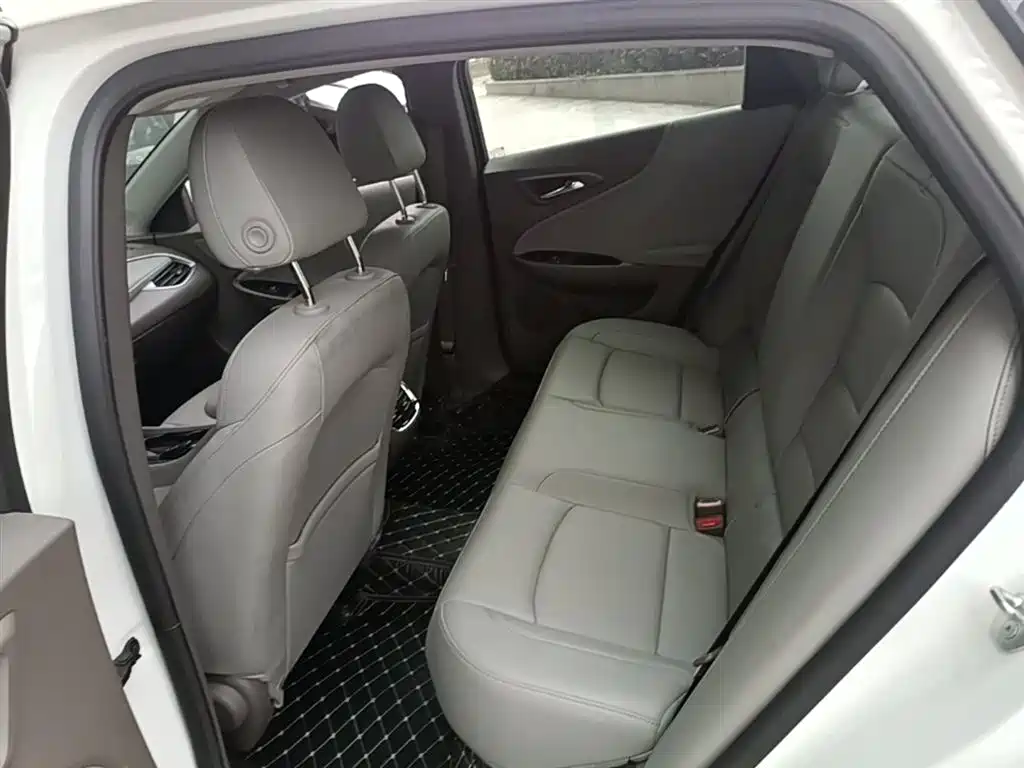 Chevrolet Malibu XL 2021 — фото 17