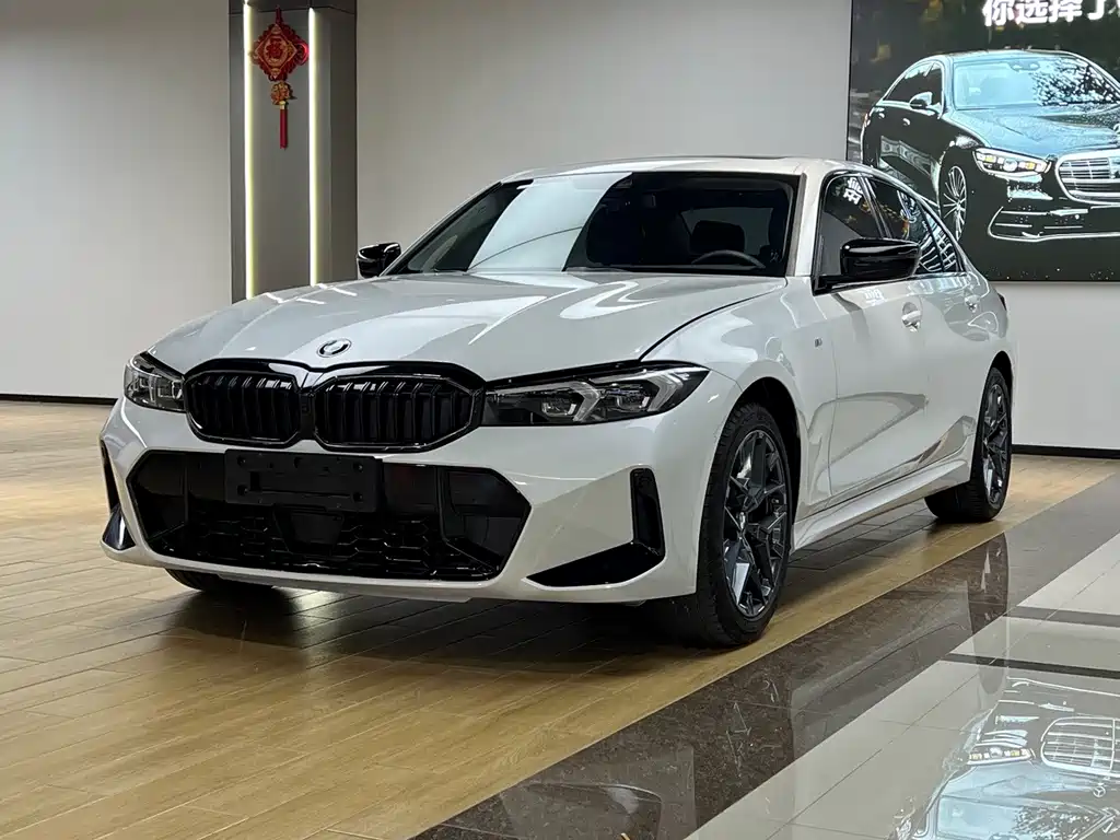 BMW 3 Series 2025 — фото 1