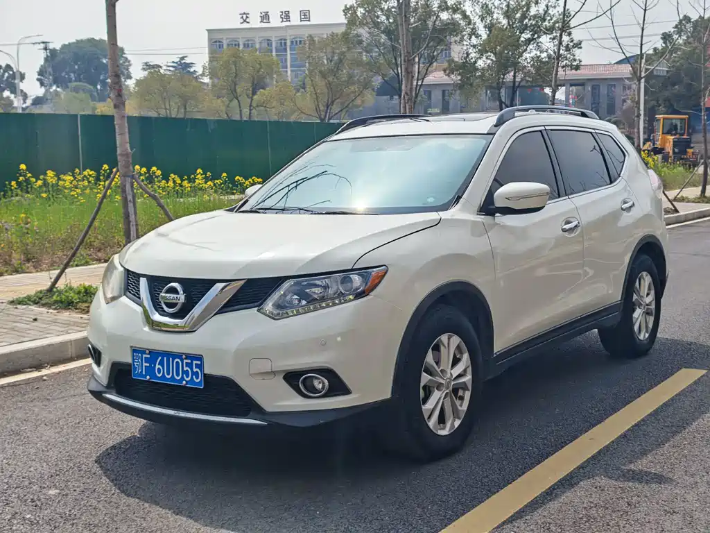 Nissan X-Trail 2014 — фото 1