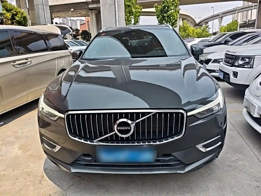 Volvo XC60 2021 — фото 3