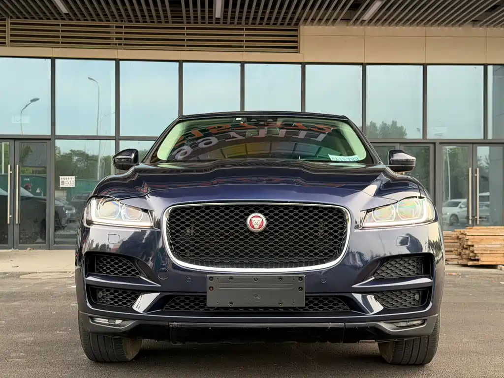 Jaguar F-PACE 2017 — фото 2