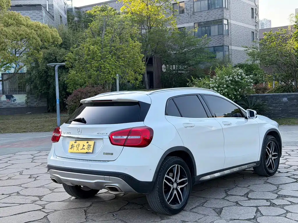 Mercedes-Benz GLA 2017 — фото 14