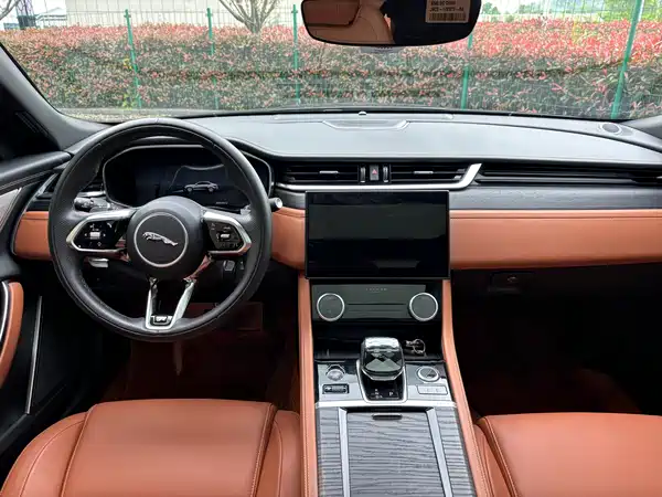 Jaguar XFL 2023