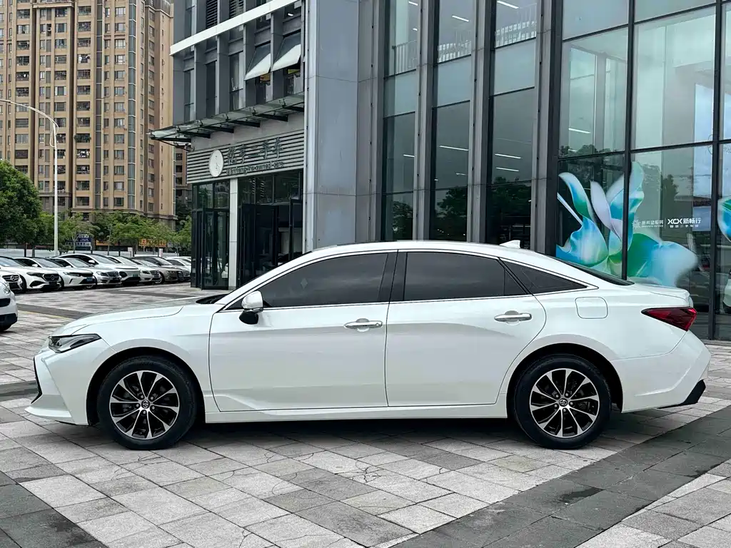 Toyota Avalon 2024