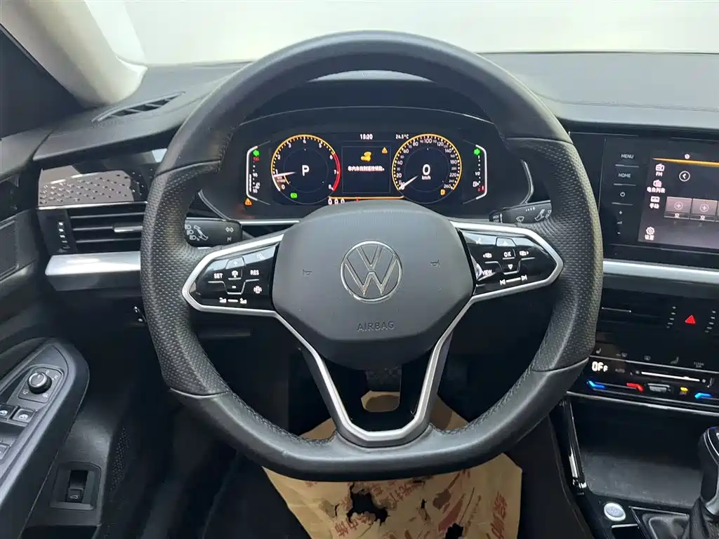 Volkswagen Passat 2023 — фото 11
