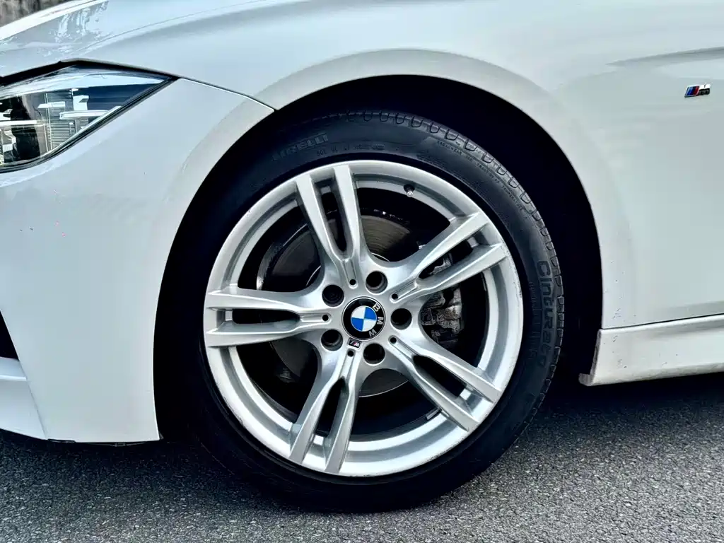 BMW 3 Series 2017 — фото 15