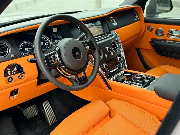 Rolls-Royce Cullinan 2024