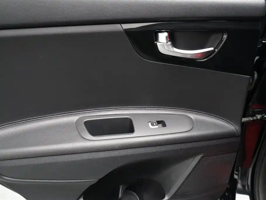 Kia K4 2015 — фото 16