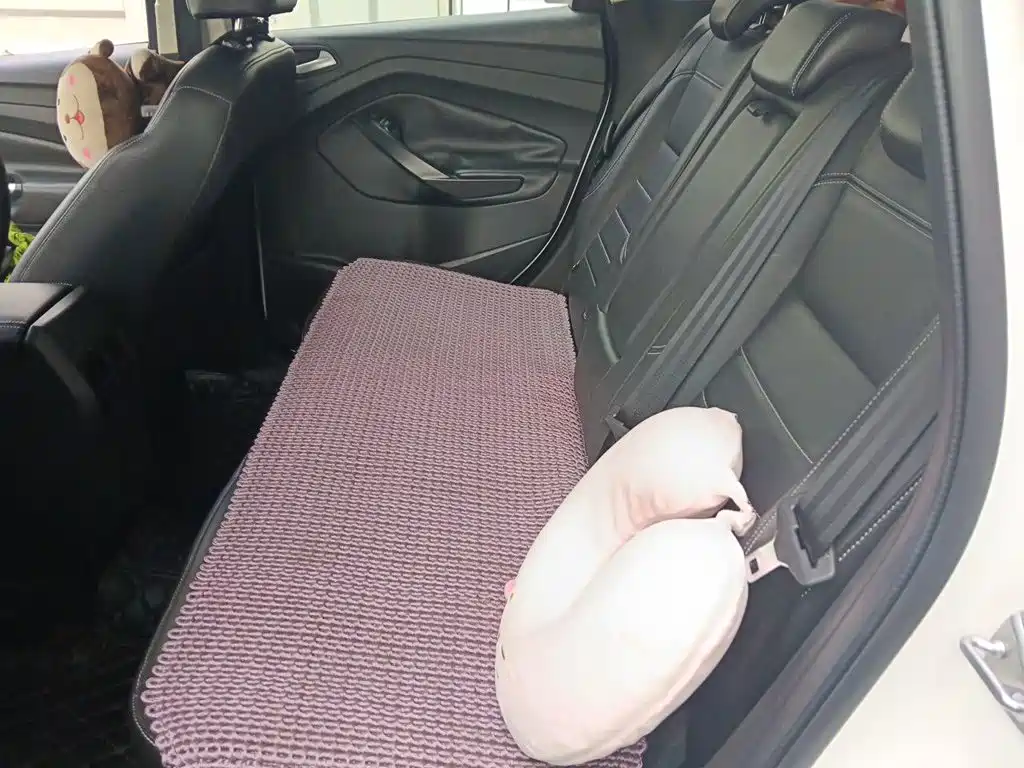 Ford Kuga 2017 — фото 15