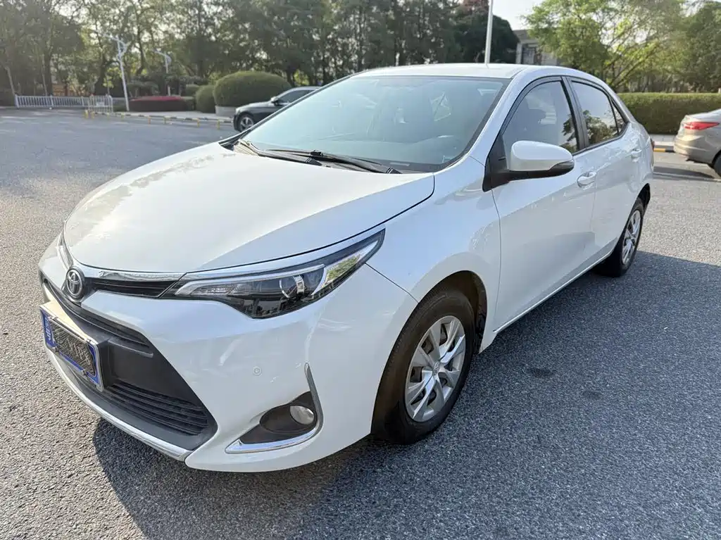 Toyota Levin 2019 — фото 1