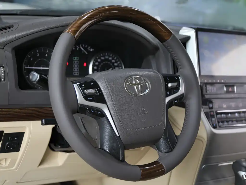 Toyota Land Cruiser 2016 — фото 8