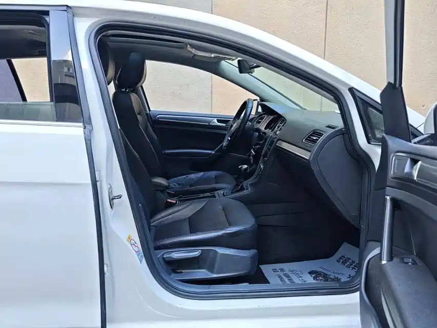 Volkswagen Golf 2014