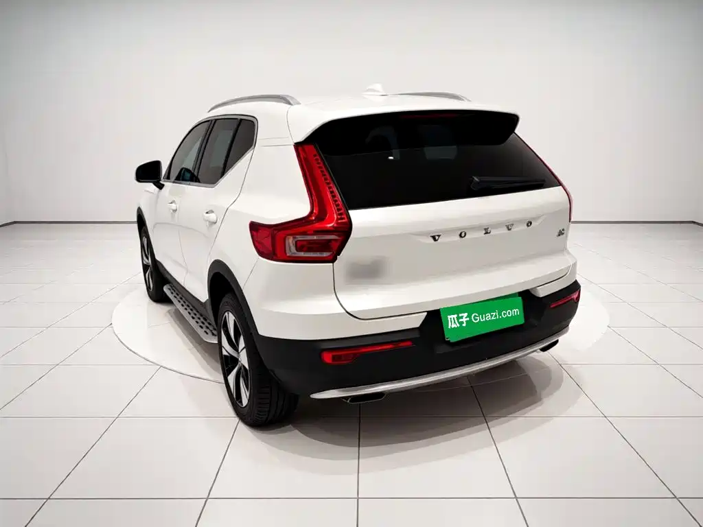 Volvo XC40 2023