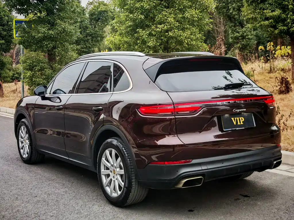 Porsche Cayenne 2018 — фото 14