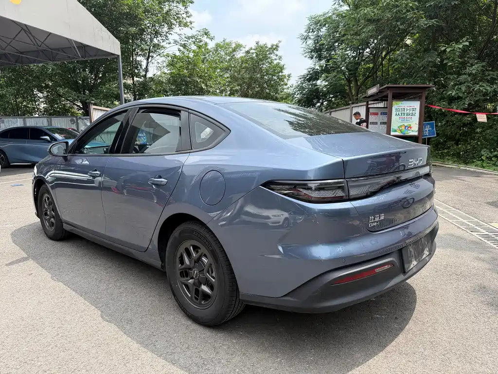BYD Seal 05 DM-i 2025 — фото 6