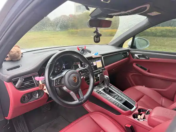Porsche Macan 2021