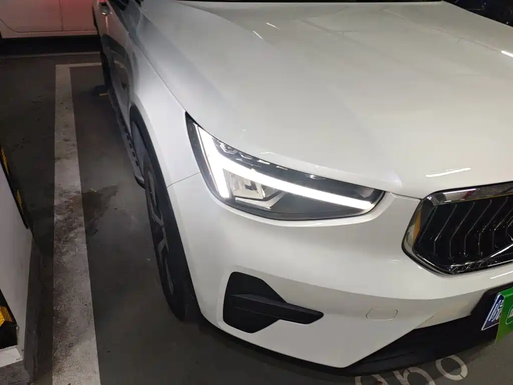 Volvo XC40 2023