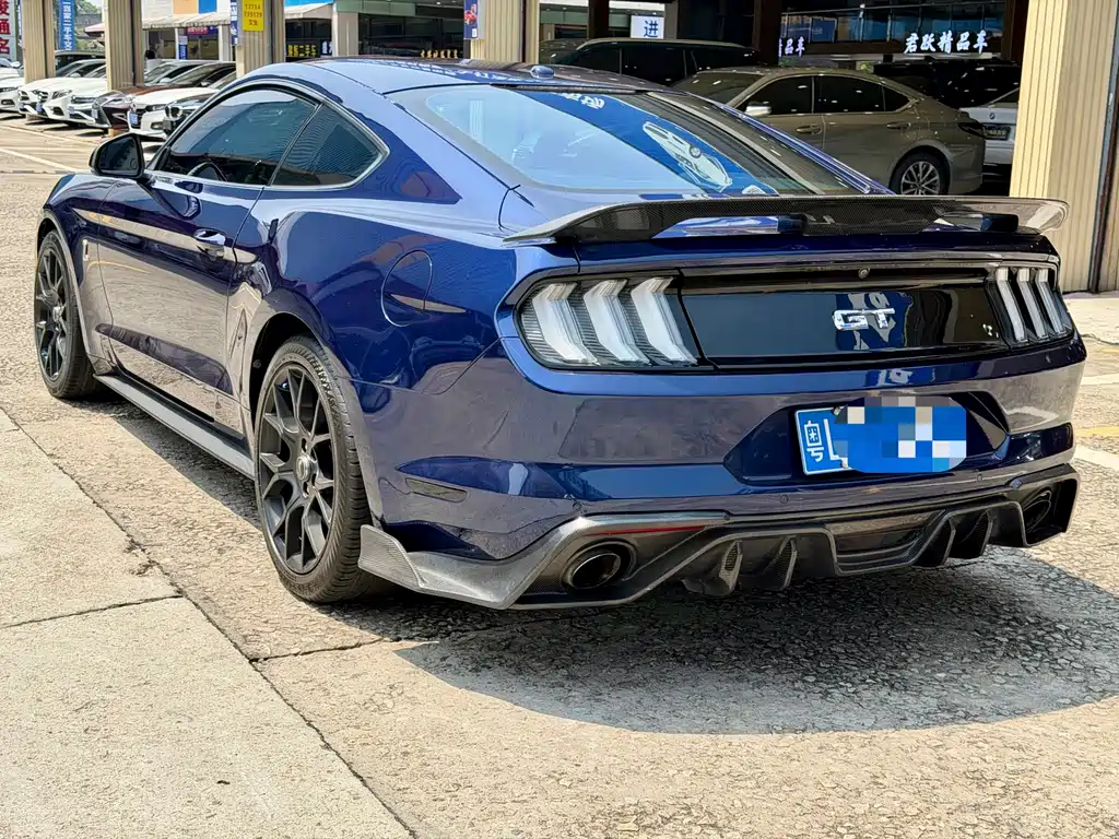 Ford Mustang 2019 — фото 6