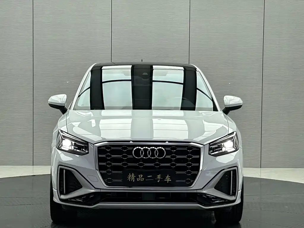 Audi Q2L 2023 — фото 2