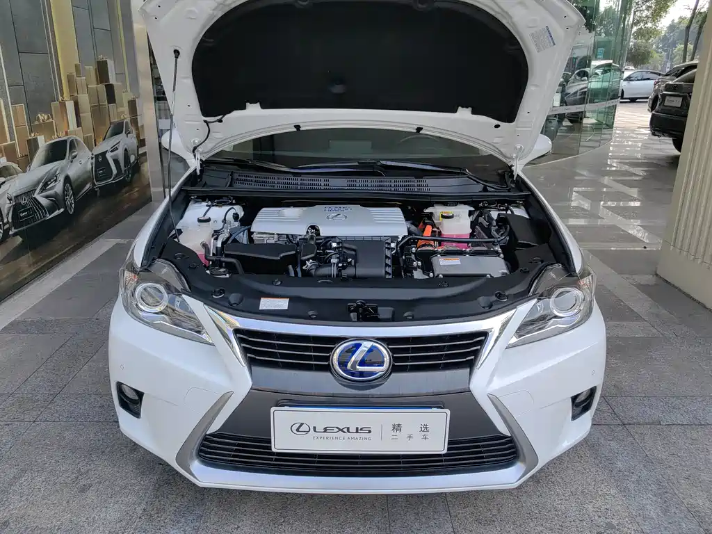 Lexus CT 2014
