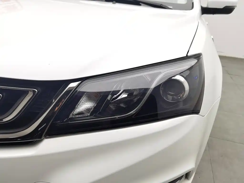 Geely Emgrand 2017