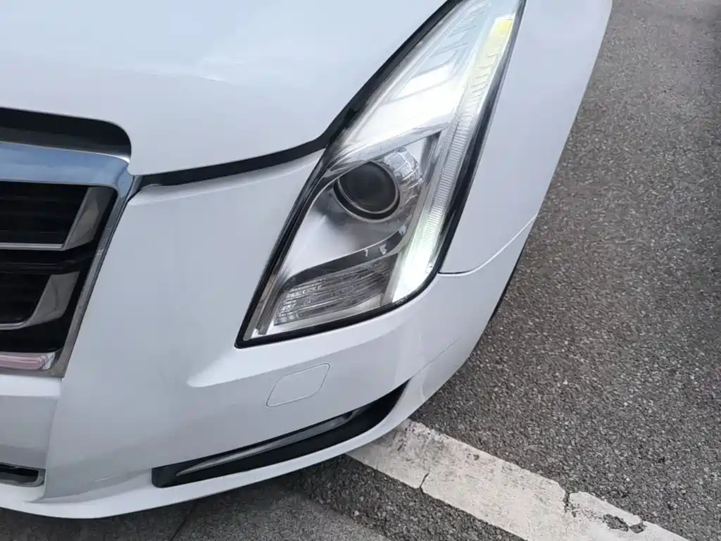 Cadillac XTS 2017 — фото 24