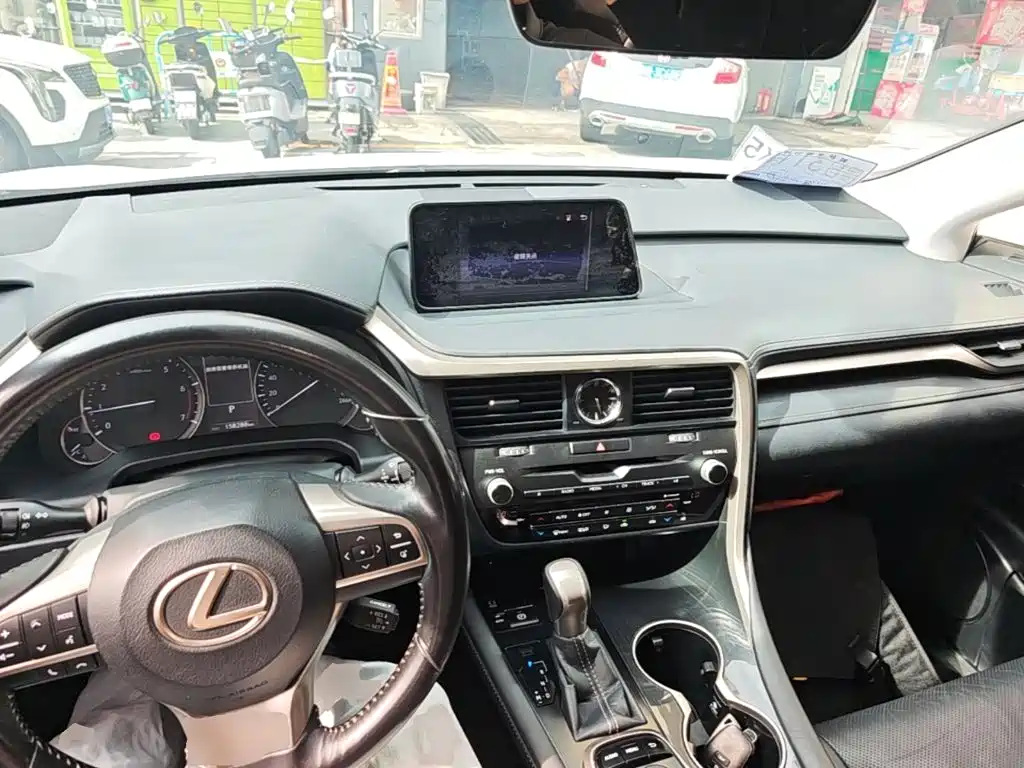 Lexus RX 2017 — фото 10