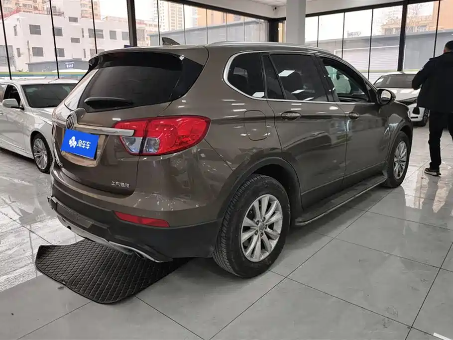 Buick Envision Plus 2017 — фото 3