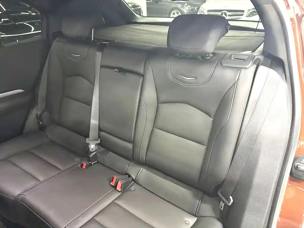 Cadillac XT4 2018 — фото 18