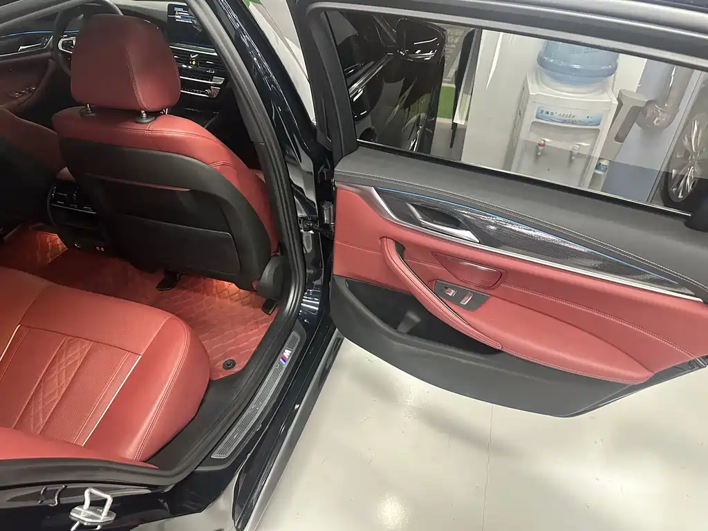 BMW 5 Series New Energy 2022 — фото 16