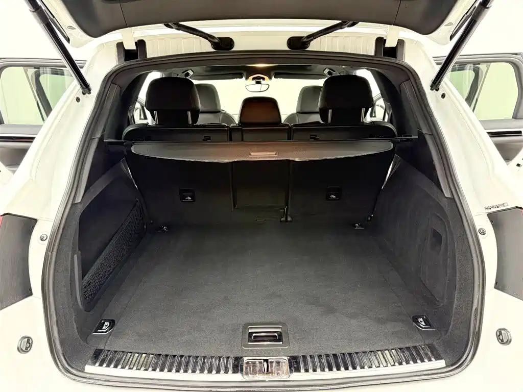 Porsche Cayenne 2015 — фото 19
