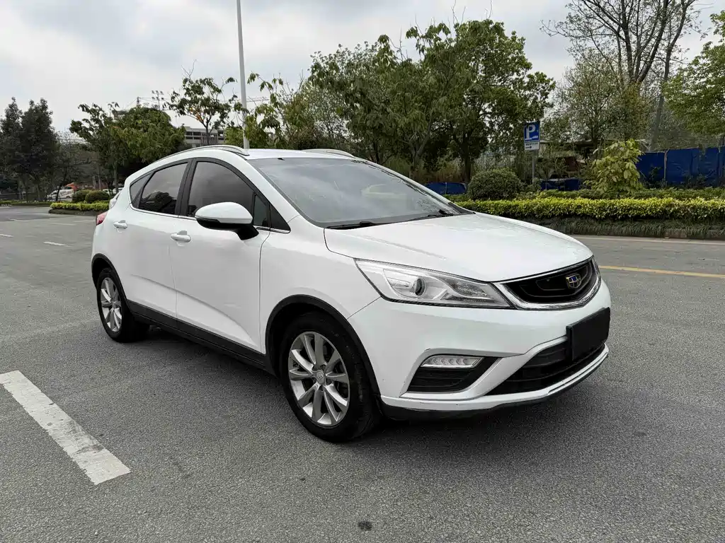 Geely Emgrand GS 2017 — фото 3