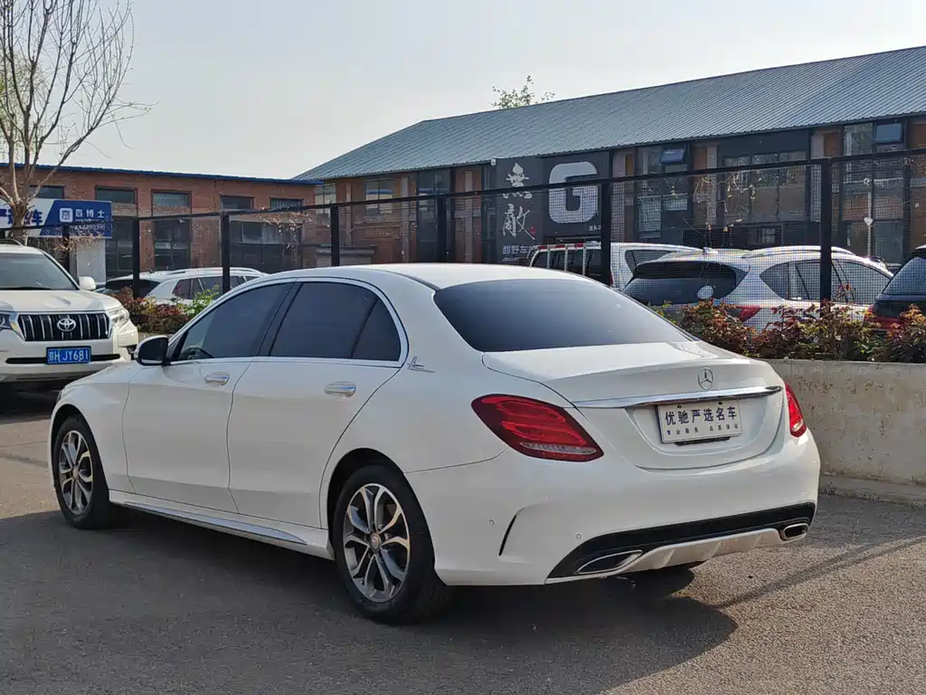 Mercedes-Benz C-Class 2015 — фото 30