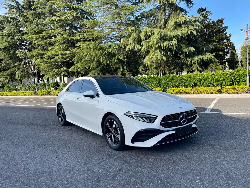 Mercedes-Benz A-Class 2024 — фото 2