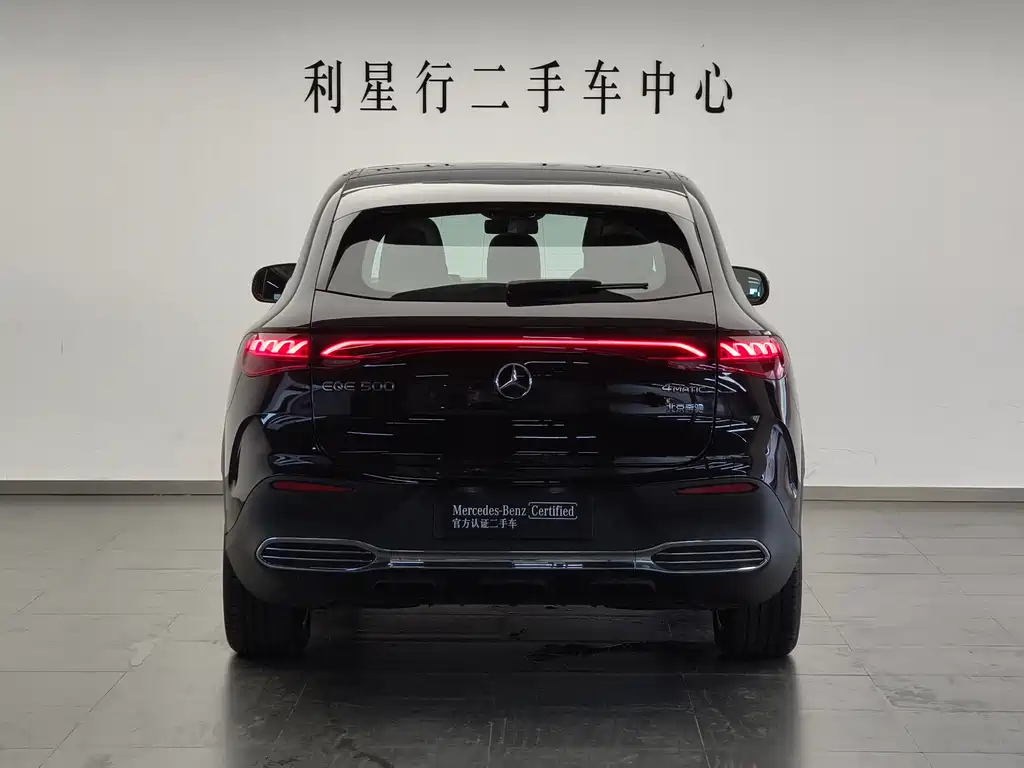 Mercedes-Benz EQE SUV 2025