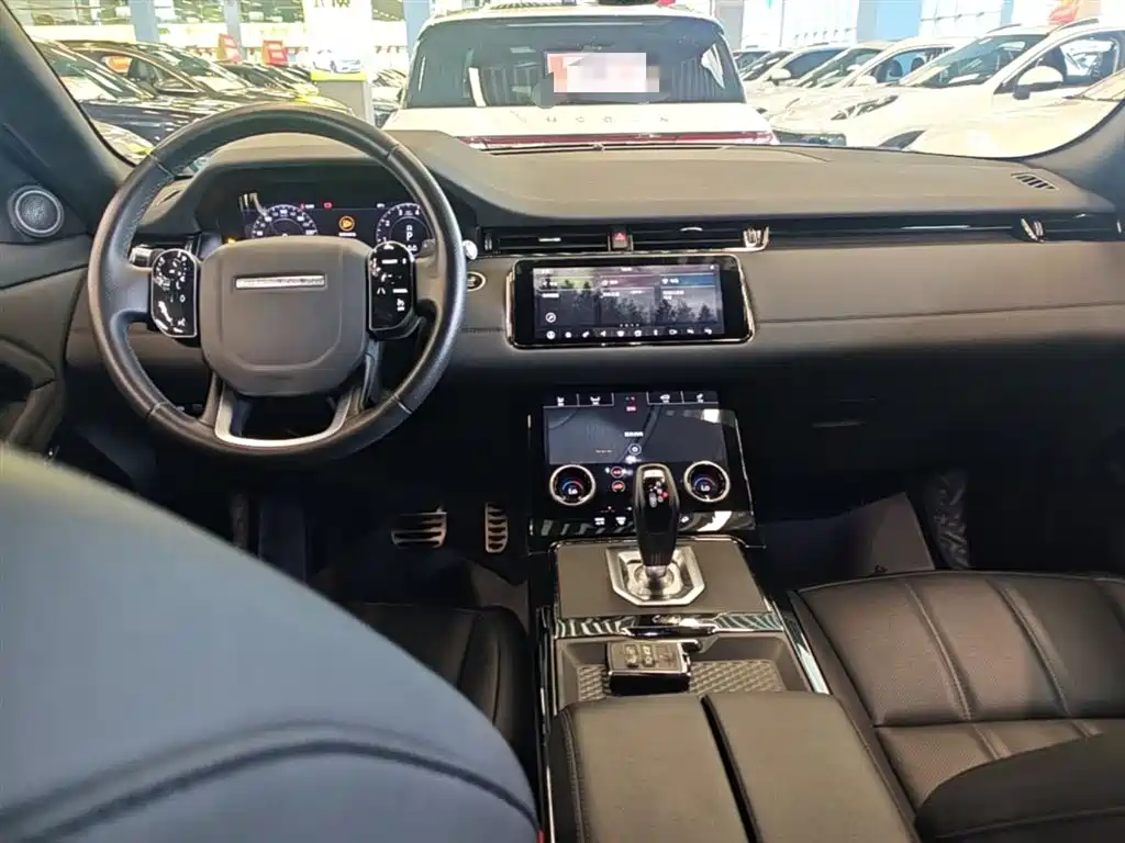 Land Rover Evoque 2021 — фото 10