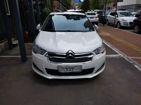 Citroën C4L 2013