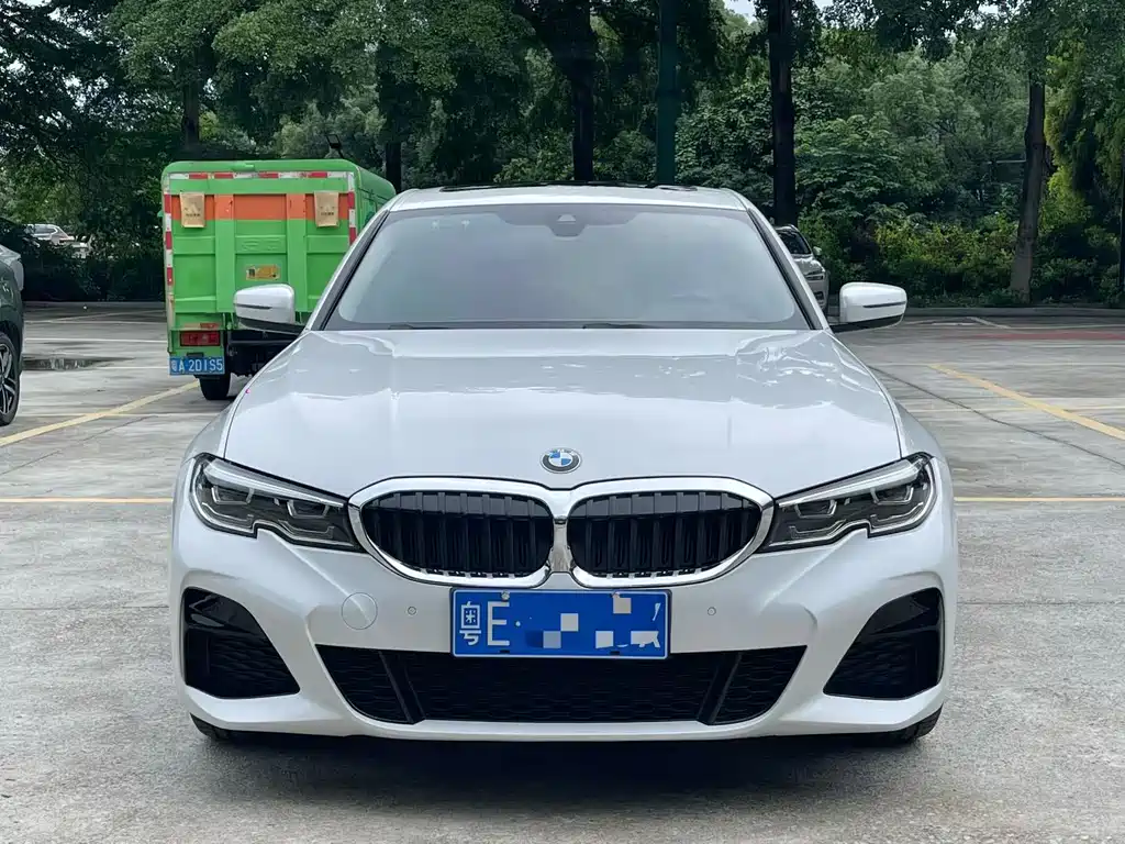 BMW 3 Series 2022