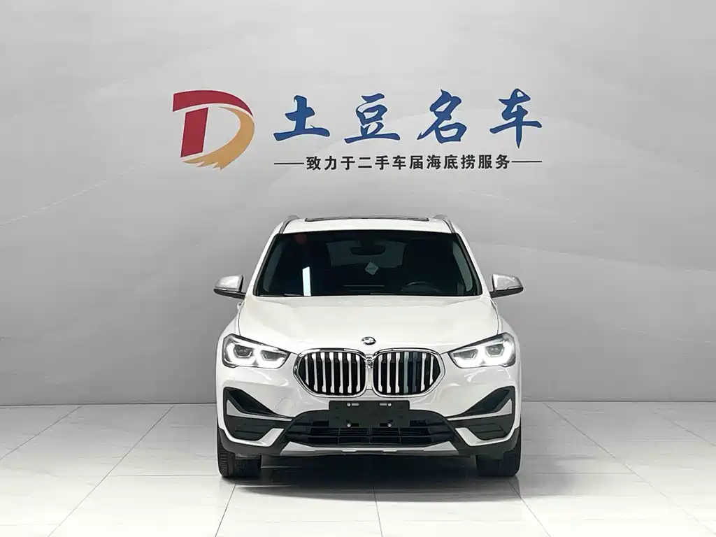 BMW X1 2022 — фото 2
