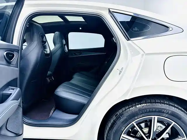 BYD Seal 06 2025