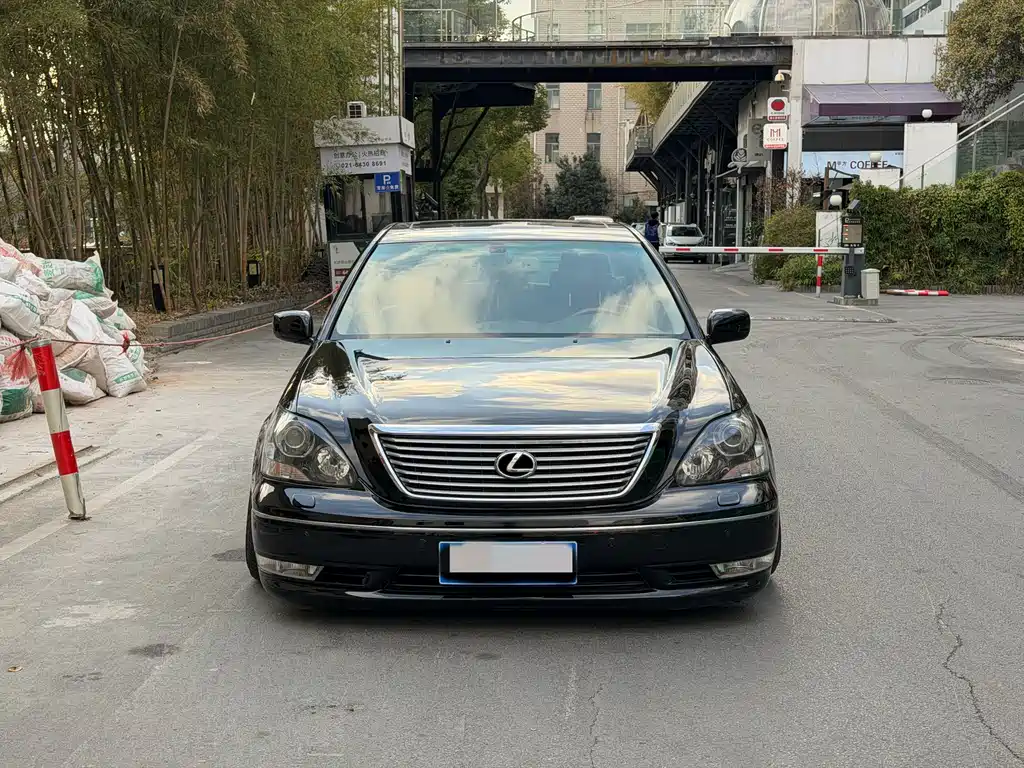 Lexus LS 2005 — фото 2