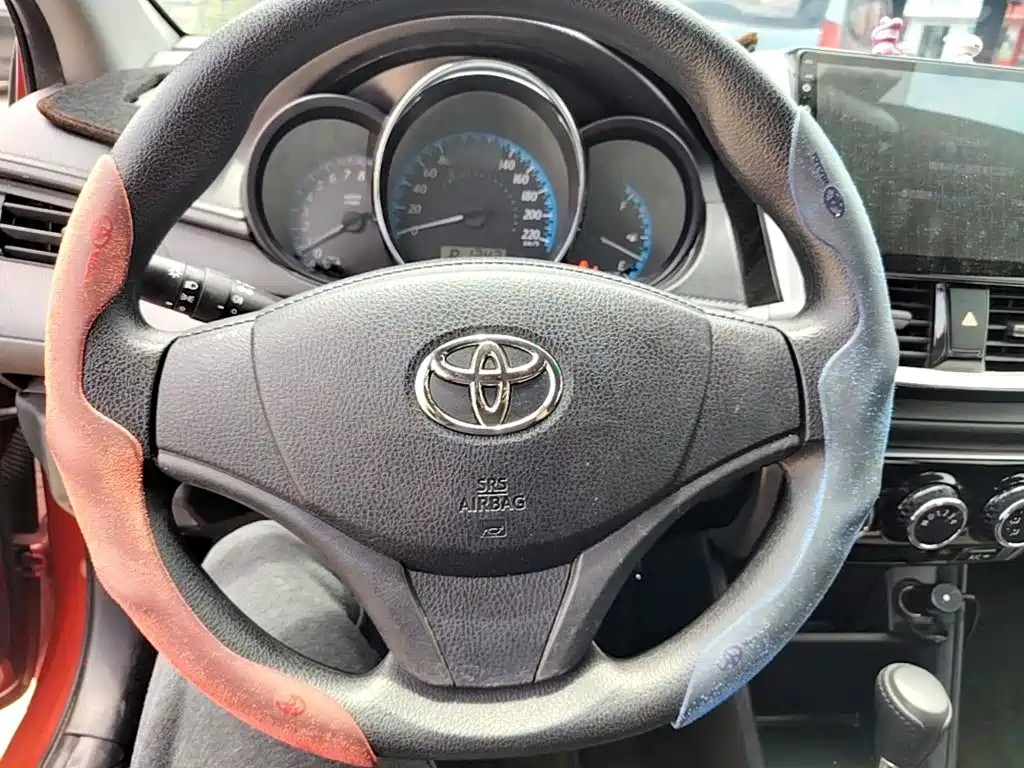 Toyota Yaris L 2019