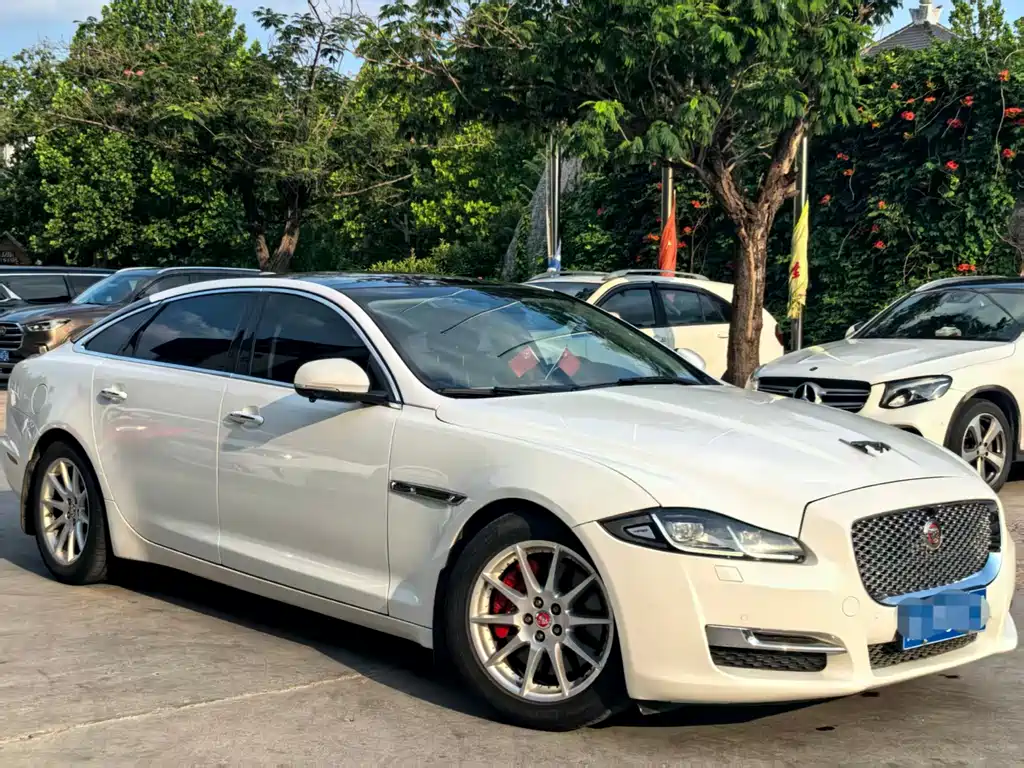 Jaguar XJ 2017