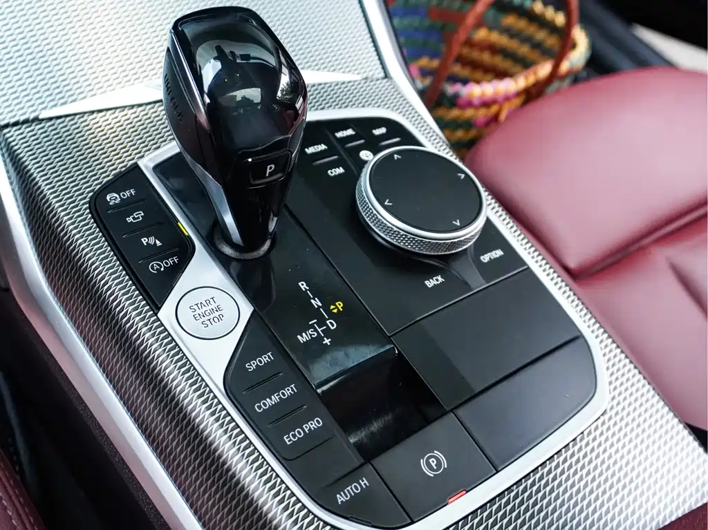 BMW 3 Series 2021 — фото 14