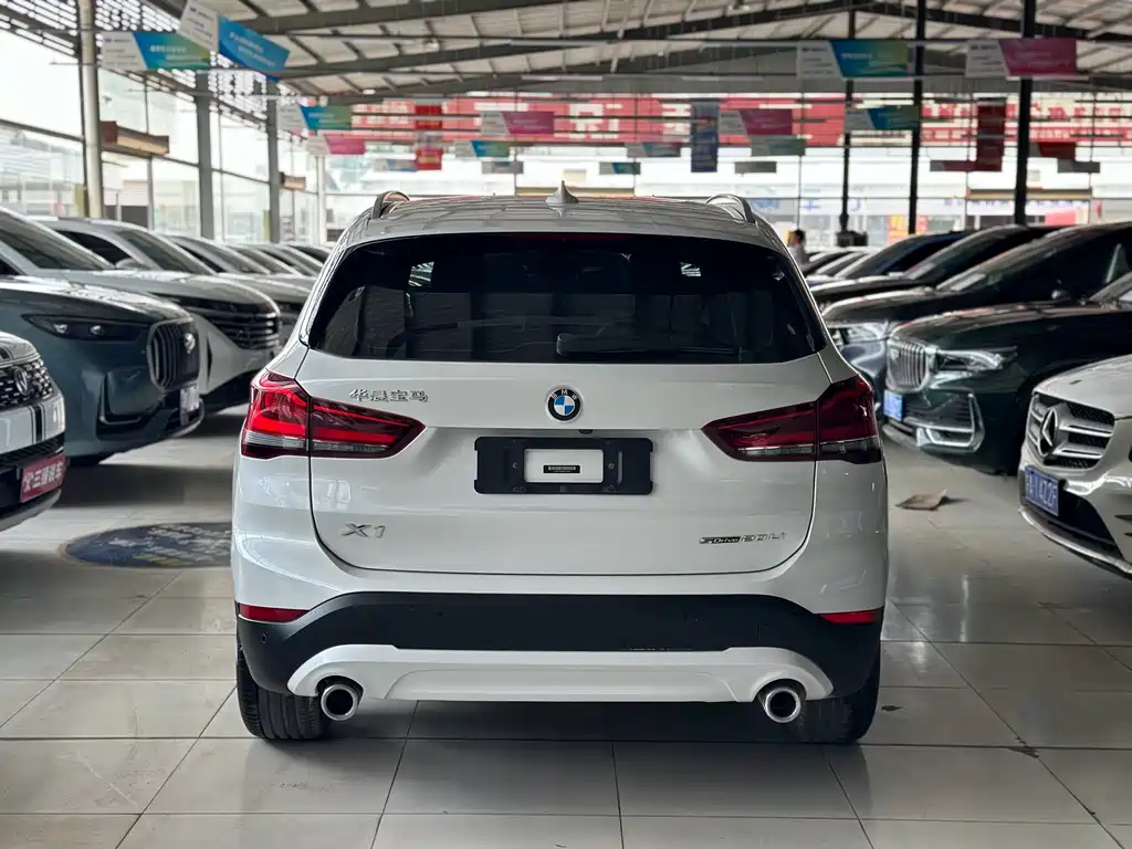 BMW X1 2021 — фото 13